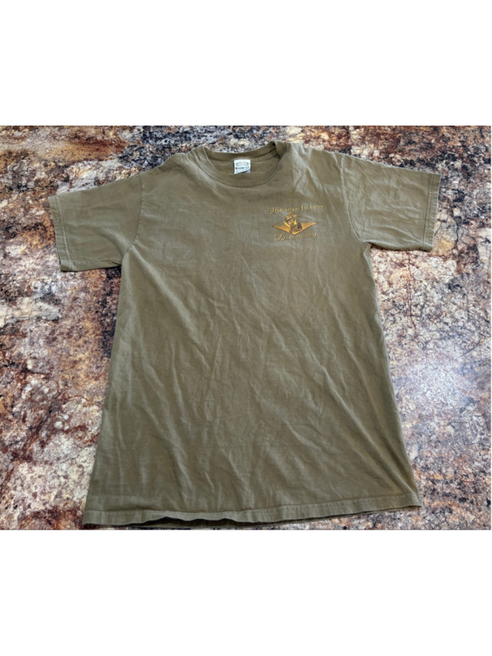 Hawaiian Islands Discovery Map Graphic Tee - Picture 3 of 5
